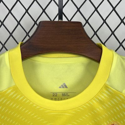 Real Madrid 2025/26 Yellow Goalkeeper Kids Kit10