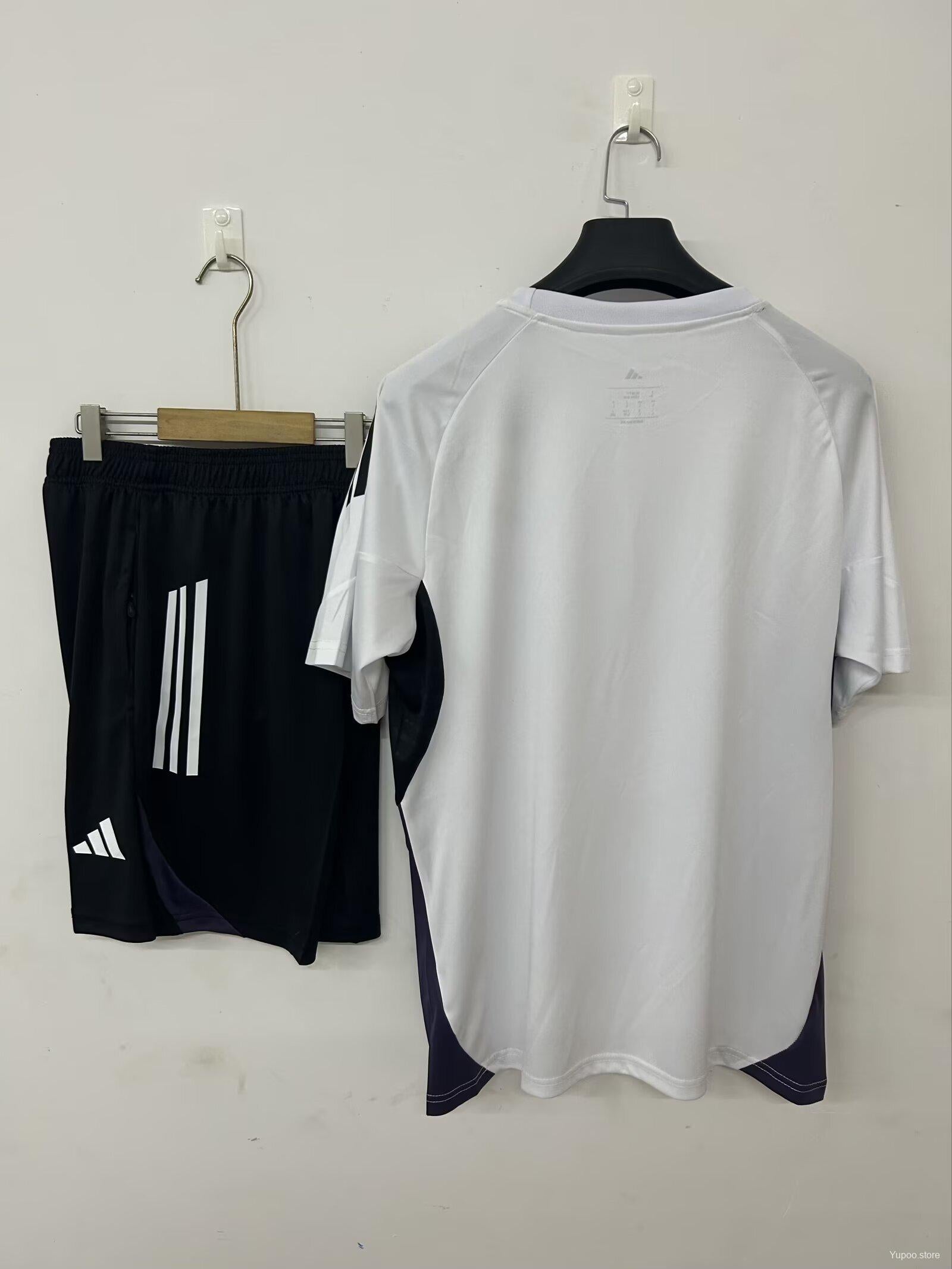 25/26 Manchester United Pre-Match Training Jersey White+ Shorts22025-09-26