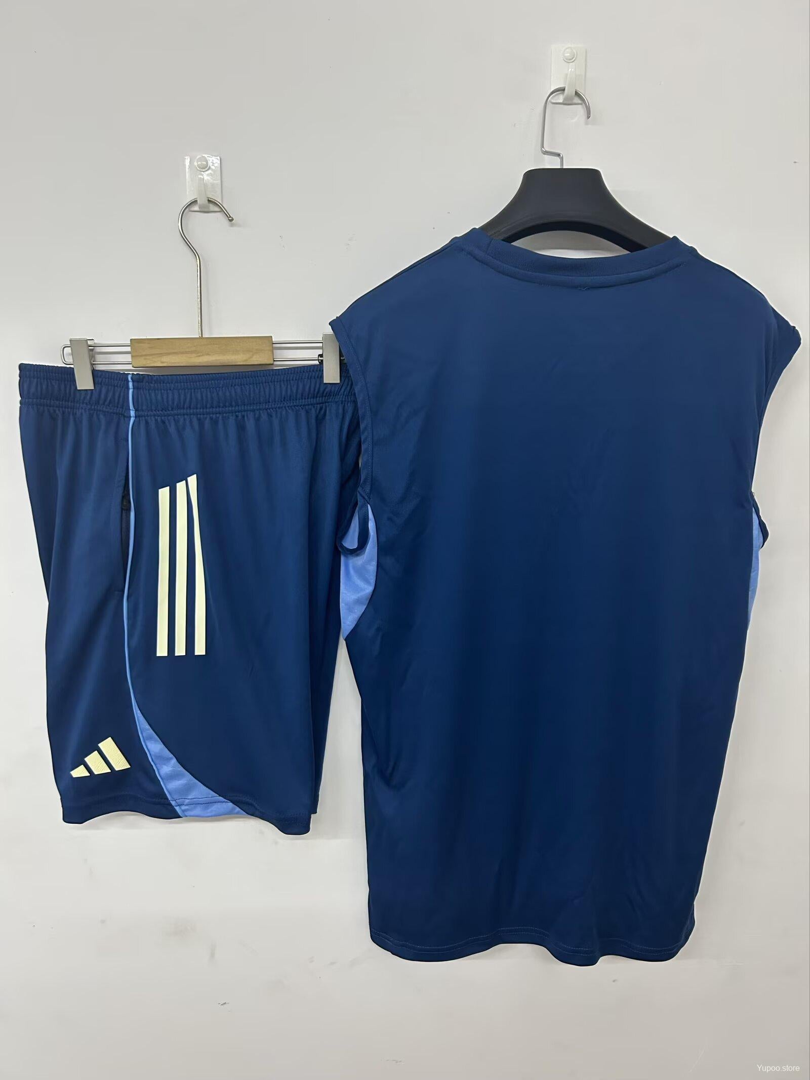 25/26 Fulham Vest Jersey Sapphire+ Shorts22025-09-26