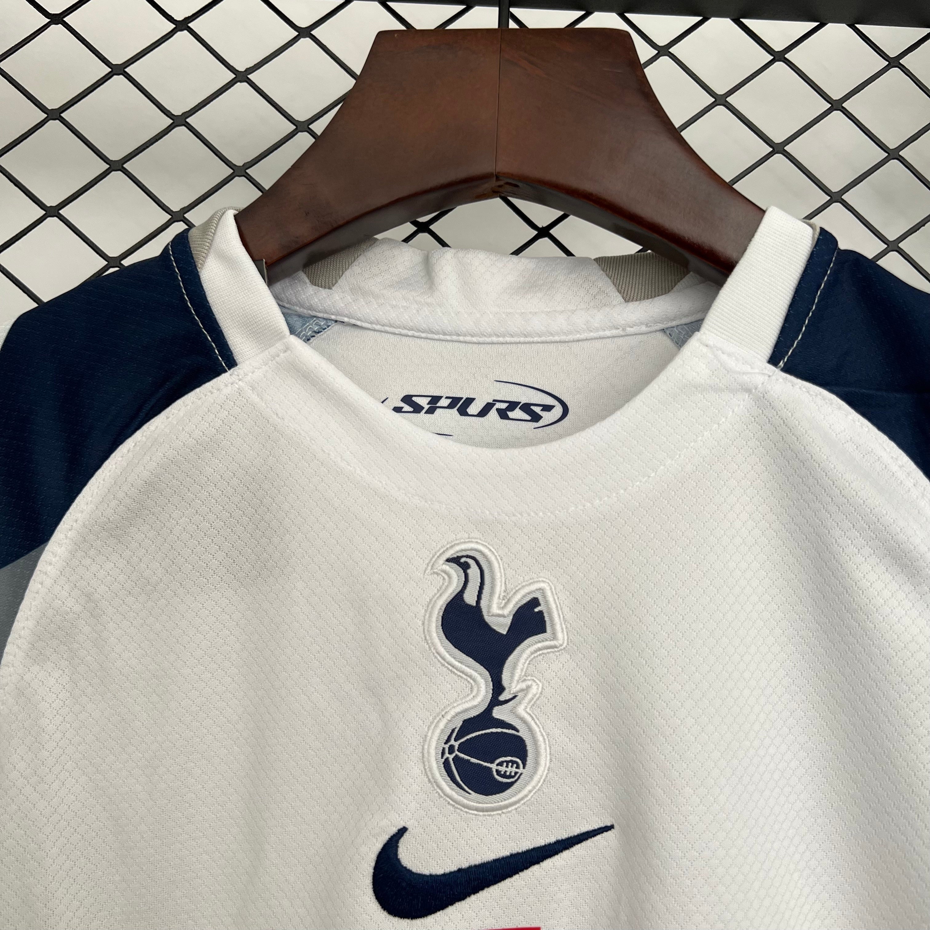25/26 Kids Tottenham Home Size: 16-285