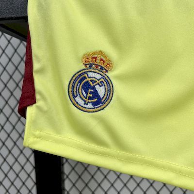 Real Madrid 2025/26 Yellow Goalkeeper Kids Kit10