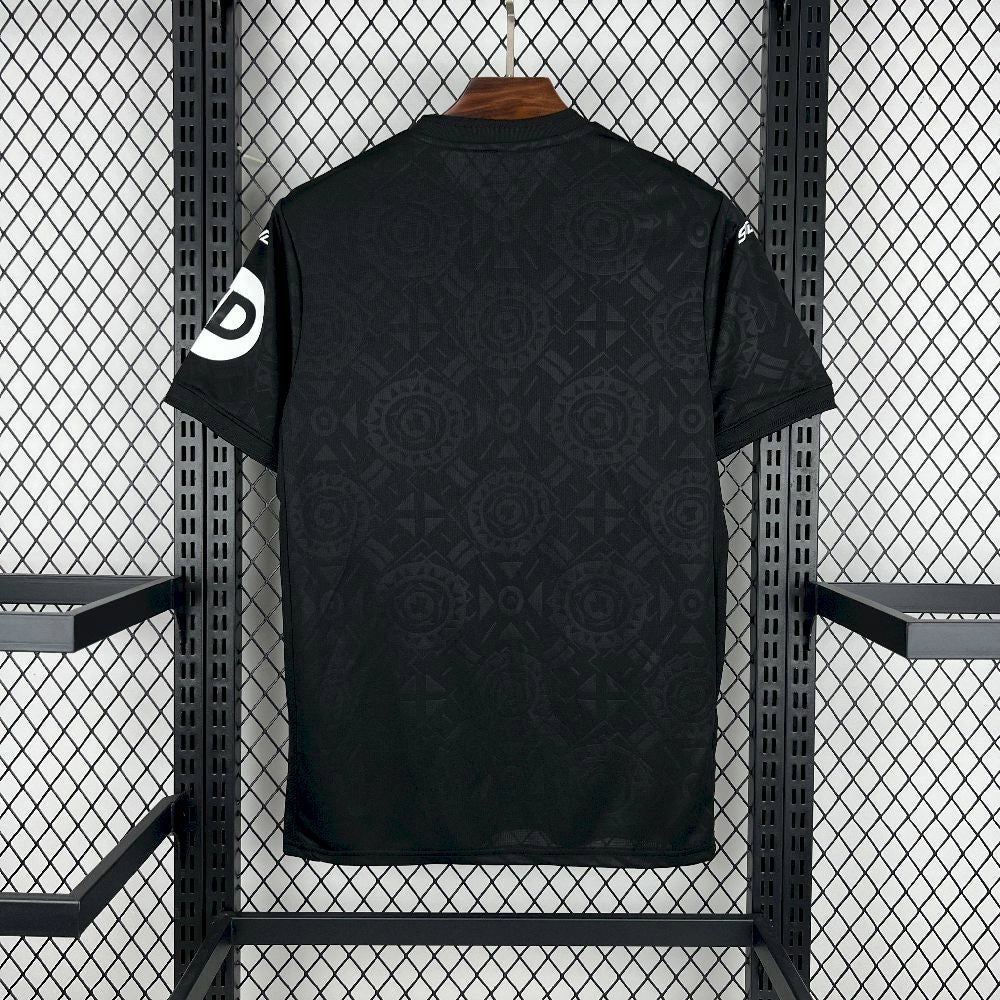 2025/26 Wolverhampton Wanderers Goalkeeper Black Jersey92025-08-30