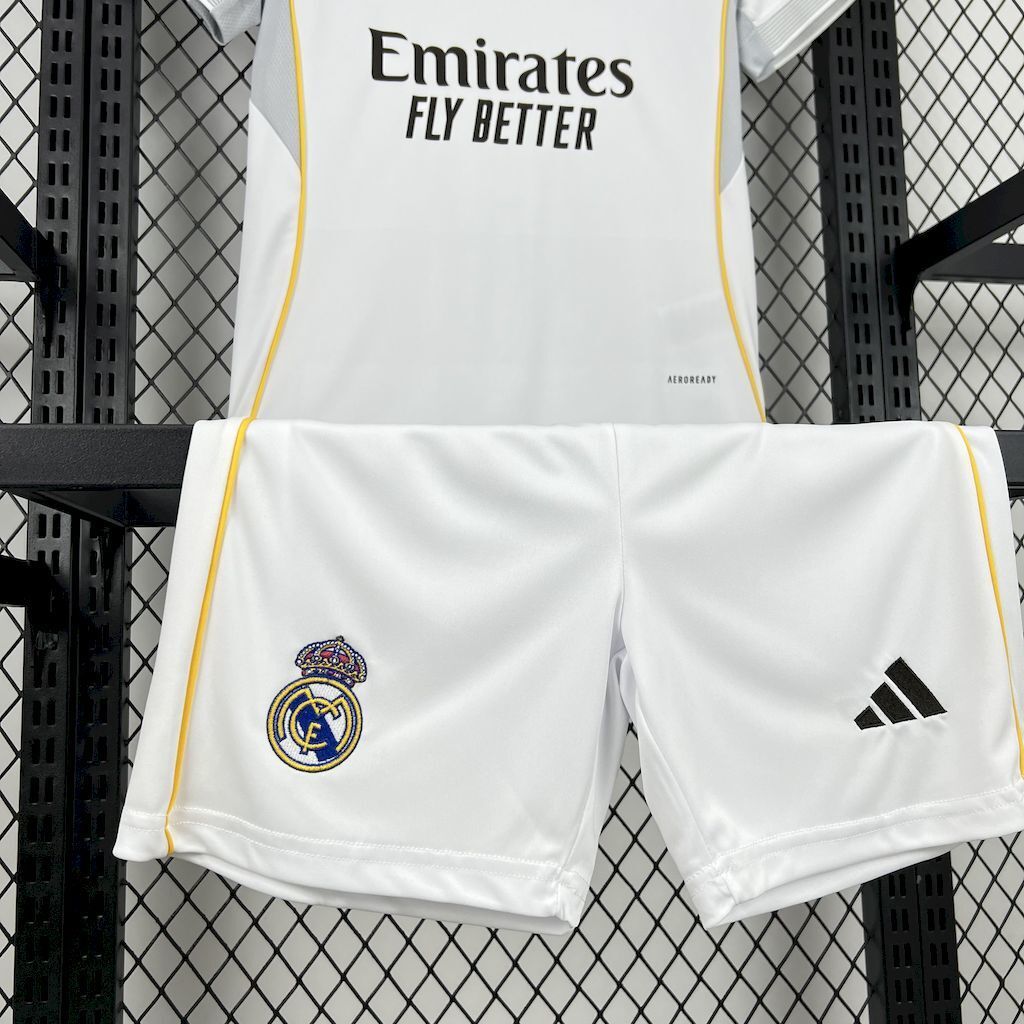 Real Madrid 2025/26 Home Kids Kit6